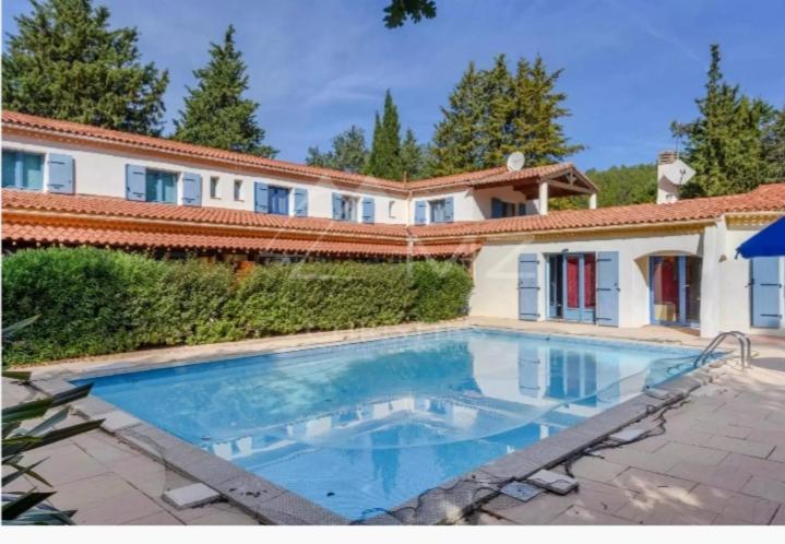Hotel Bel Valen Le Val Bagian luar foto